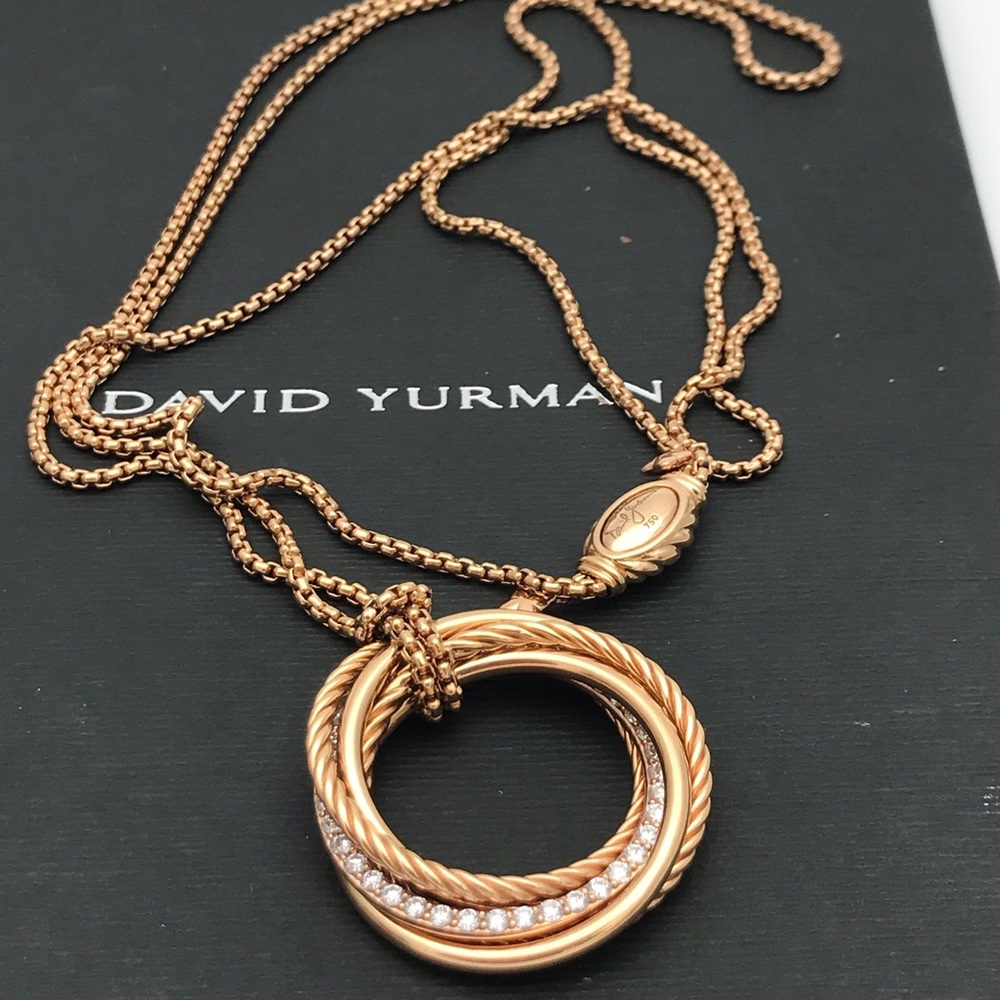 DAVID YURMAN 18k RoseGold .90cts(tw) Diamonds, Crossover Circle Necklace upto30”